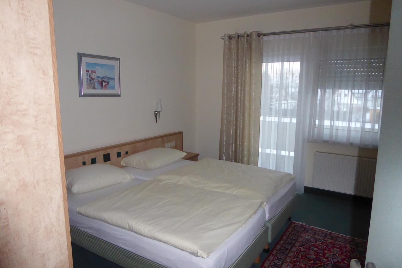 Hotel Ring Park Buchen  Exterior photo