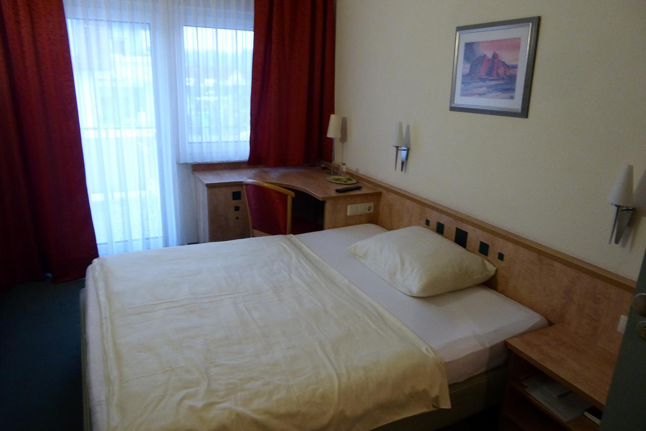 Hotel Ring Park Buchen  Exterior photo