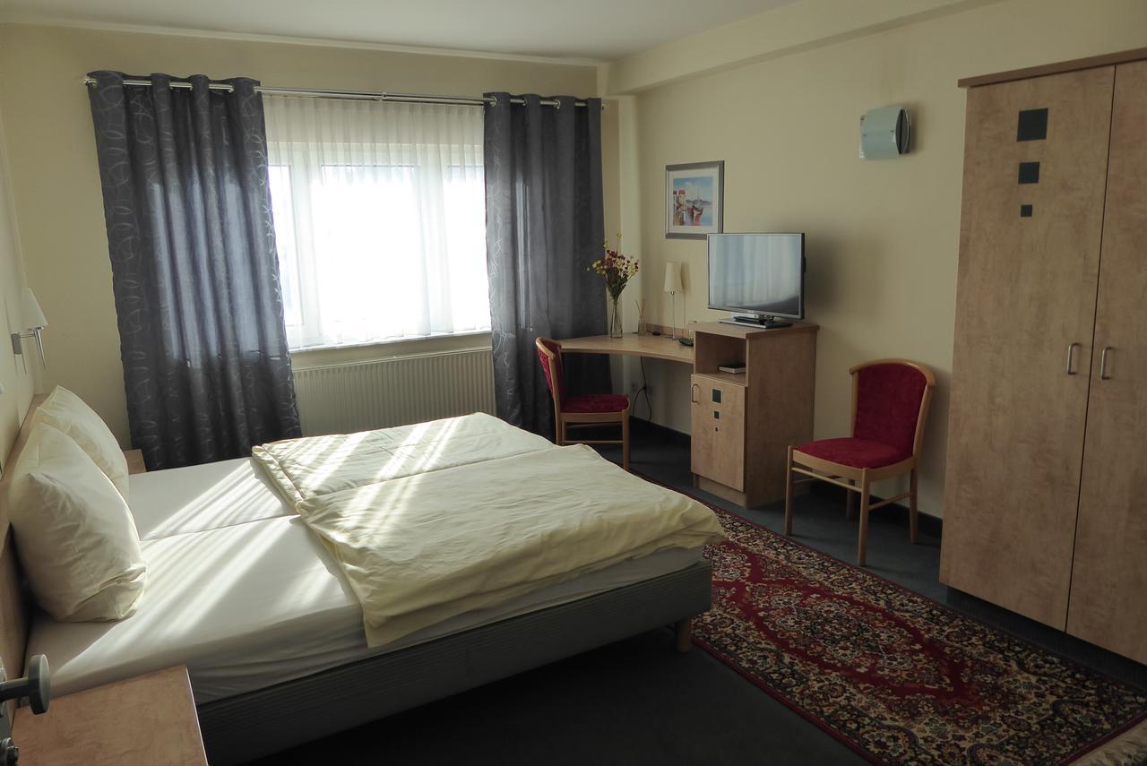 Hotel Ring Park Buchen  Exterior photo